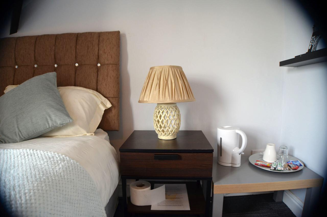Queens Guesthouse Манчестер Екстер'єр фото