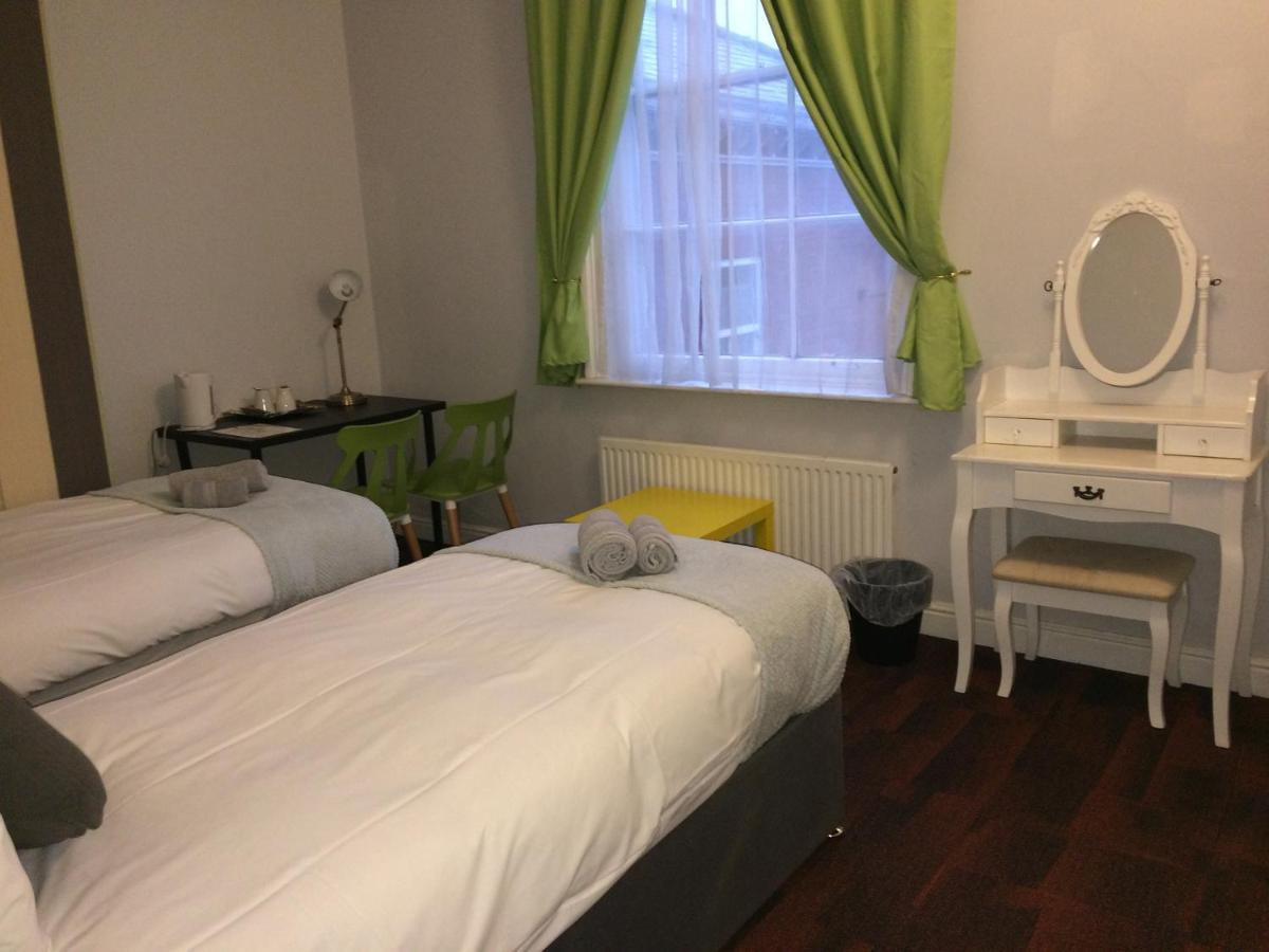 Queens Guesthouse Манчестер Екстер'єр фото